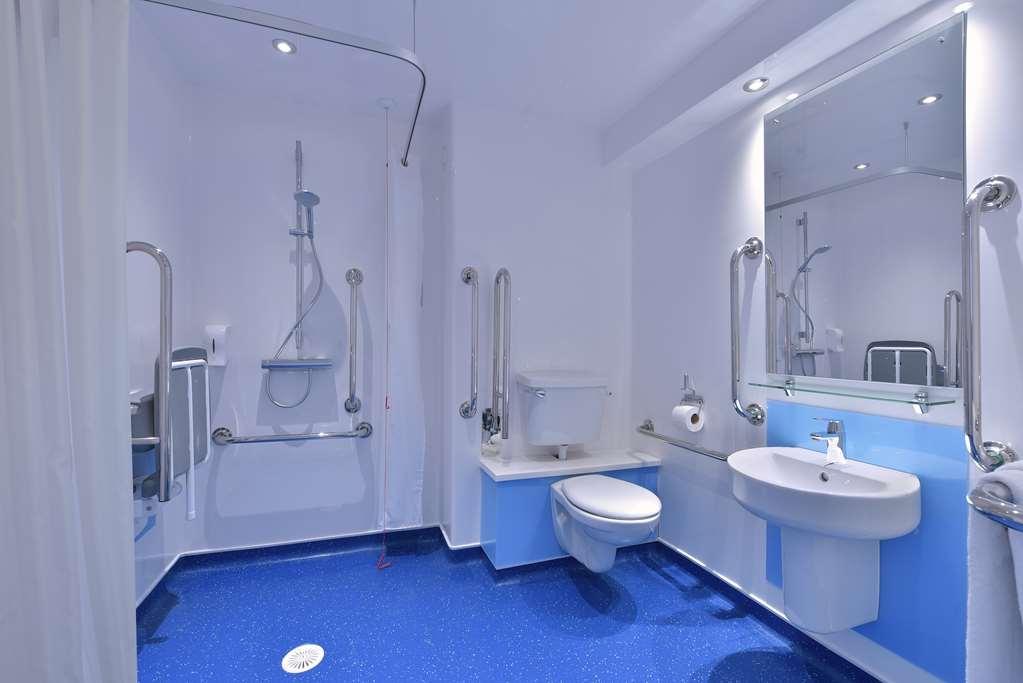 Travelodge Kew Bridge Londra Camera foto